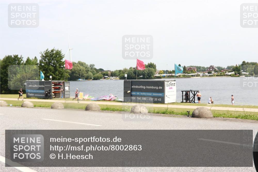 21.06.2025 - 27. Vierlanden-Triathlon H.Heesch http://msf.ph/oto/8002863 15.06.2025 11:47:30 Radfahren 684, 934 meine-sportfotos.de