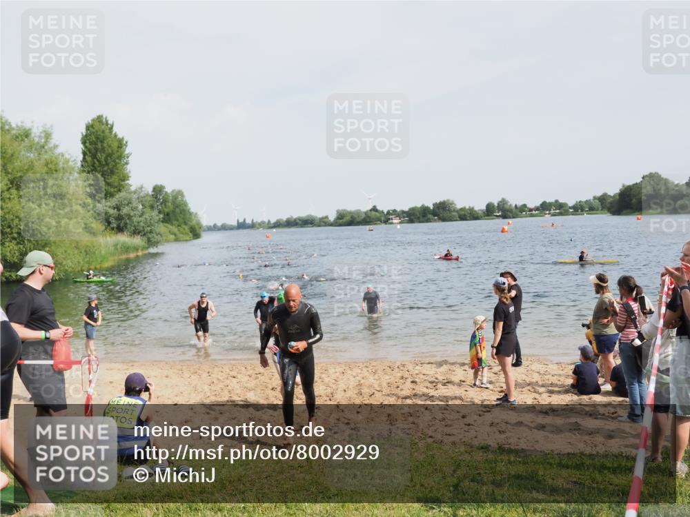 21.06.2025 - 27. Vierlanden-Triathlon MichiJ http://msf.ph/oto/8002929 15.06.2026 10:05:40 Schwimmen 366, 378, 392, 401, 413, 442, 450 meine-sportfotos.de
