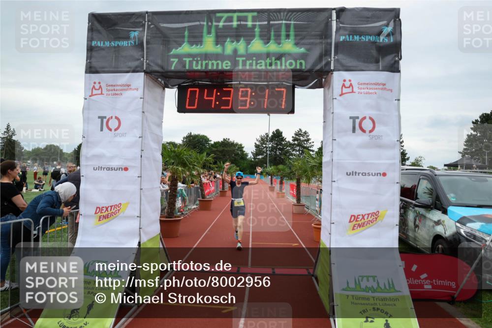 15.06.2025 - 7 Türme Triathlon Michael Strokosch http://msf.ph/oto/8002956 15.06.2025 14:39:17 Ziel 803 meine-sportfotos.de