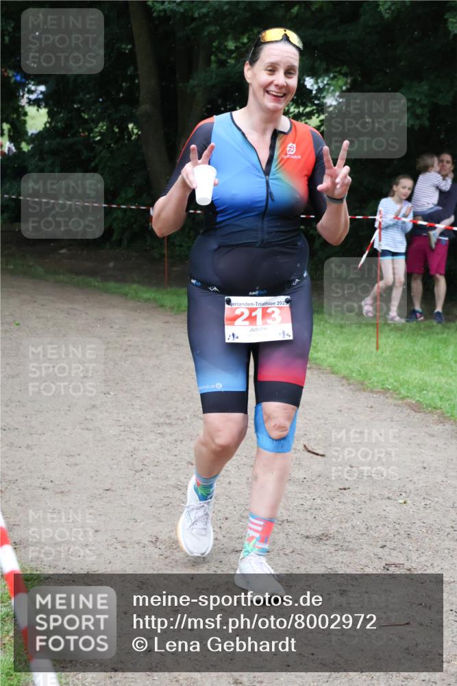 21.06.2025 - 27. Vierlanden-Triathlon Lena Gebhardt http://msf.ph/oto/8002972 15.06.2025 14:14:02 Laufen 213, 4 meine-sportfotos.de
