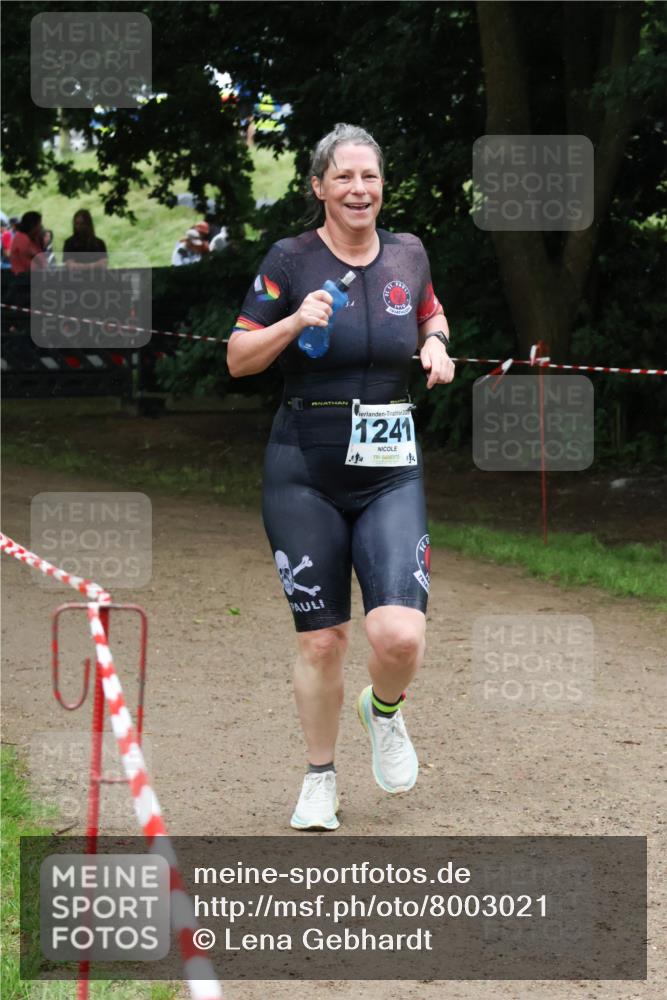 21.06.2025 - 27. Vierlanden-Triathlon Lena Gebhardt http://msf.ph/oto/8003021 15.06.2025 14:14:21 Laufen 2025, 1241 meine-sportfotos.de