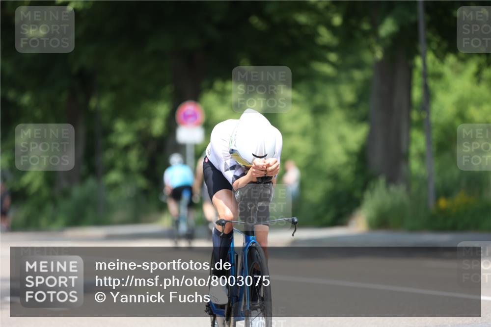 15.06.2025 - 7 Türme Triathlon Yannick Fuchs http://msf.ph/oto/8003075 15.06.2025 12:32:26 Radfahren 200, 282, 286 meine-sportfotos.de