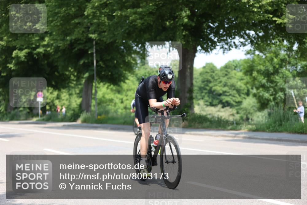 15.06.2025 - 7 Türme Triathlon Yannick Fuchs http://msf.ph/oto/8003173 15.06.2025 12:32:31 Radfahren 200 meine-sportfotos.de