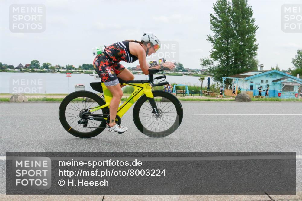 21.06.2025 - 27. Vierlanden-Triathlon H.Heesch http://msf.ph/oto/8003224 15.06.2025 12:47:16 Radfahren 931 meine-sportfotos.de