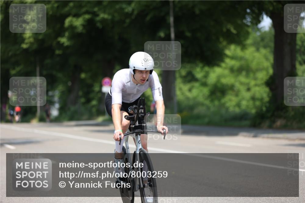 15.06.2025 - 7 Türme Triathlon Yannick Fuchs http://msf.ph/oto/8003259 15.06.2025 12:33:05 Radfahren 334 meine-sportfotos.de
