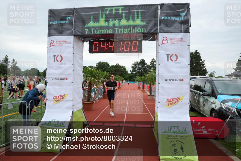 15.06.2025 - 7 Türme Triathlon Michael Strokosch http://msf.ph/oto/8003324 15.06.2025 14:41:00 Ziel 415, 487, 596 meine-sportfotos.de