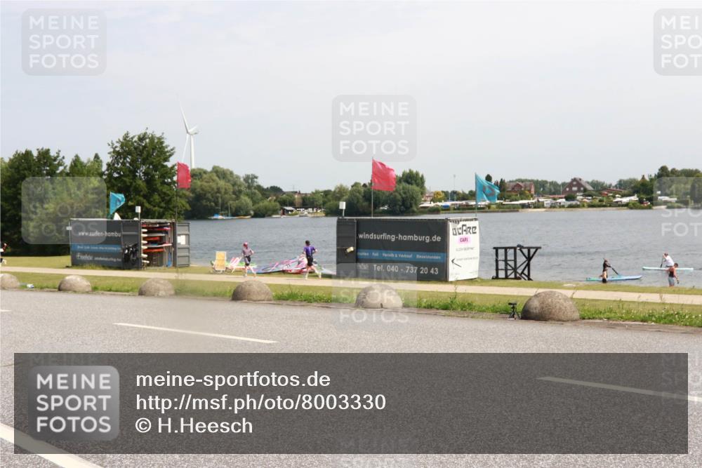 21.06.2025 - 27. Vierlanden-Triathlon H.Heesch http://msf.ph/oto/8003330 15.06.2025 11:48:00 Radfahren  meine-sportfotos.de