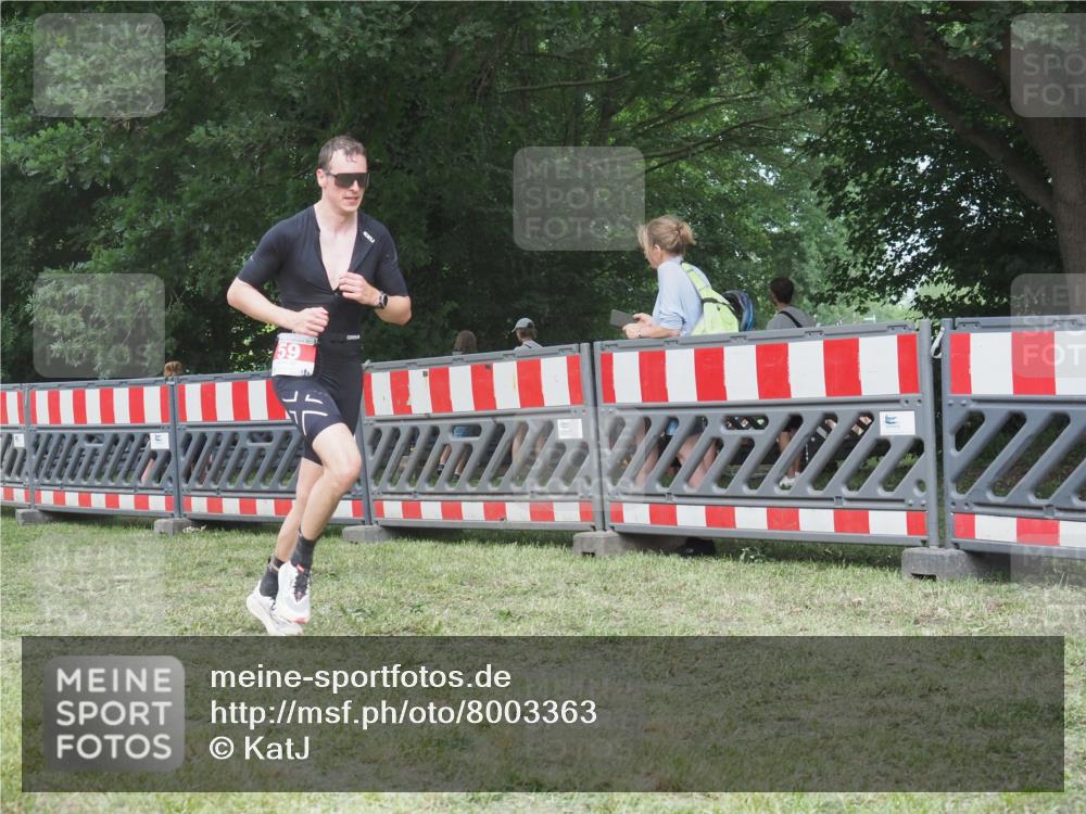 21.06.2025 - 27. Vierlanden-Triathlon KatJ http://msf.ph/oto/8003363 15.06.2025 12:57:00 Ziel 59, 86 meine-sportfotos.de
