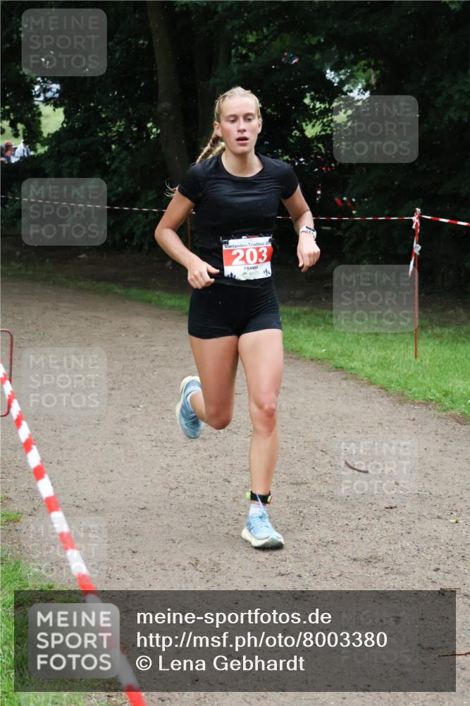21.06.2025 - 27. Vierlanden-Triathlon Lena Gebhardt http://msf.ph/oto/8003380 15.06.2025 14:19:42 Laufen 2022, 203 meine-sportfotos.de