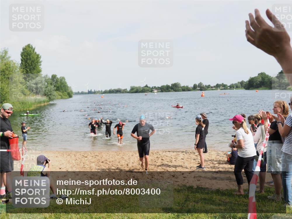 21.06.2025 - 27. Vierlanden-Triathlon MichiJ http://msf.ph/oto/8003400 15.06.2026 10:05:50 Schwimmen 372, 392, 435, 442, 450, 458 meine-sportfotos.de