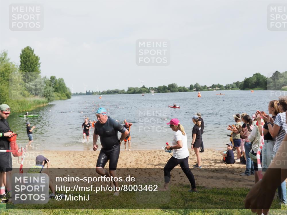 21.06.2025 - 27. Vierlanden-Triathlon MichiJ http://msf.ph/oto/8003462 15.06.2026 10:05:52 Schwimmen 372, 392, 410, 435, 442, 450, 458 meine-sportfotos.de