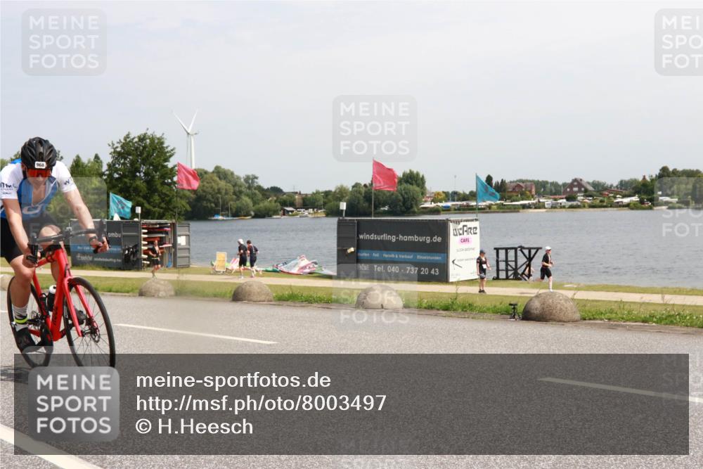 21.06.2025 - 27. Vierlanden-Triathlon H.Heesch http://msf.ph/oto/8003497 15.06.2025 11:49:04 Radfahren 799, 836, 846, 968 meine-sportfotos.de