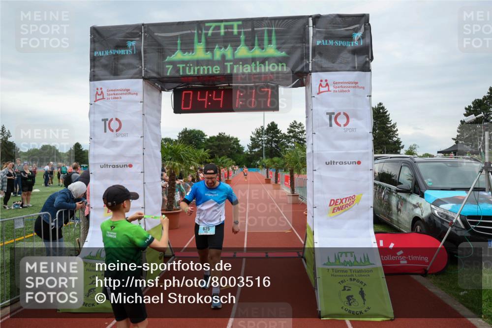 15.06.2025 - 7 Türme Triathlon Michael Strokosch http://msf.ph/oto/8003516 15.06.2025 14:41:16 Ziel 625 meine-sportfotos.de