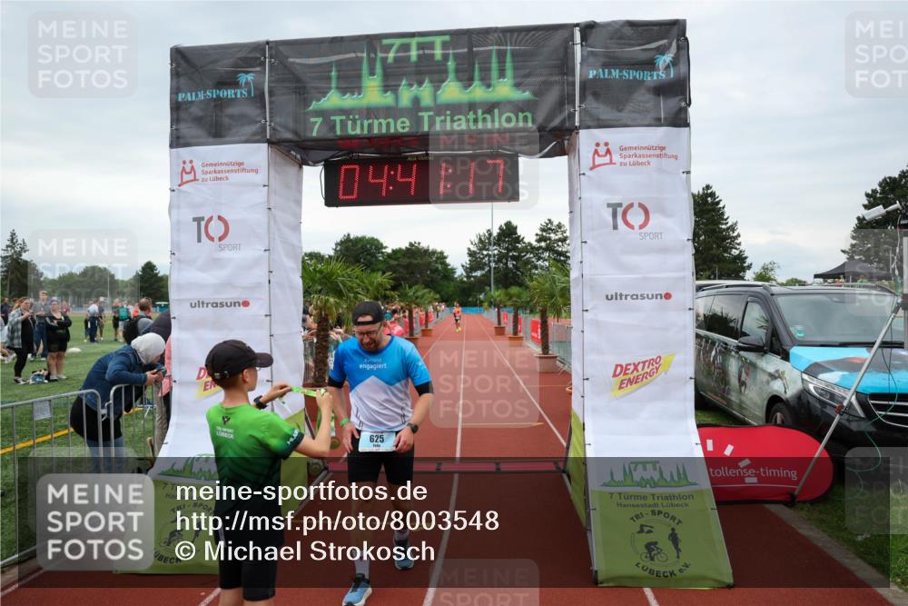 15.06.2025 - 7 Türme Triathlon Michael Strokosch http://msf.ph/oto/8003548 15.06.2025 14:41:17 Ziel 625 meine-sportfotos.de