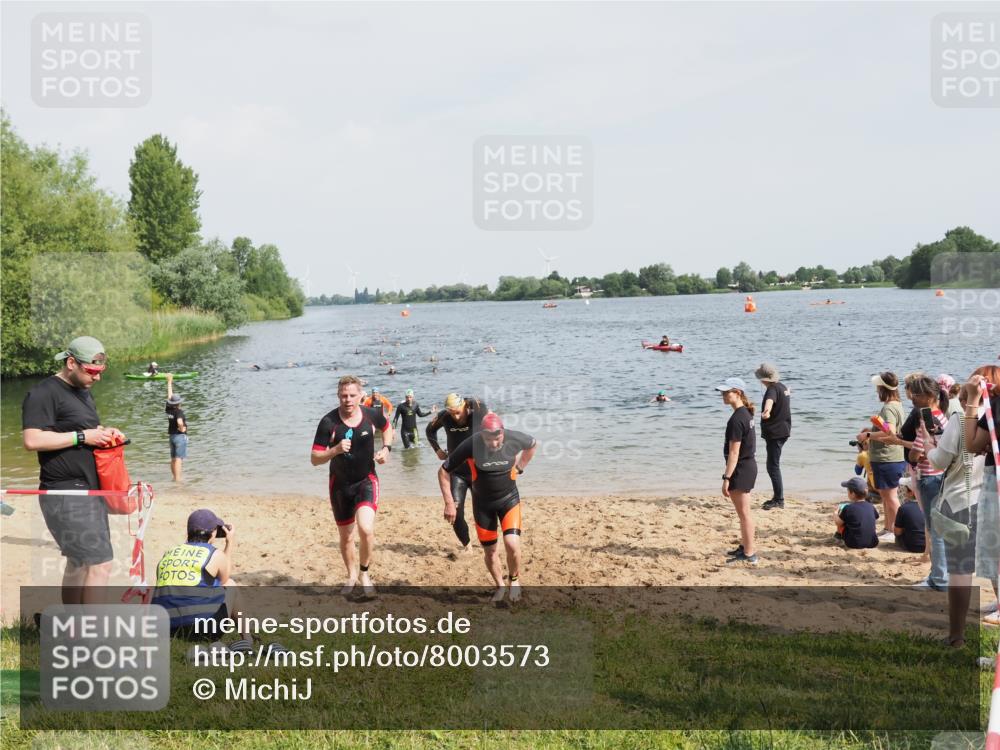 21.06.2025 - 27. Vierlanden-Triathlon MichiJ http://msf.ph/oto/8003573 15.06.2026 10:05:57 Schwimmen 362, 372, 410, 435, 458 meine-sportfotos.de