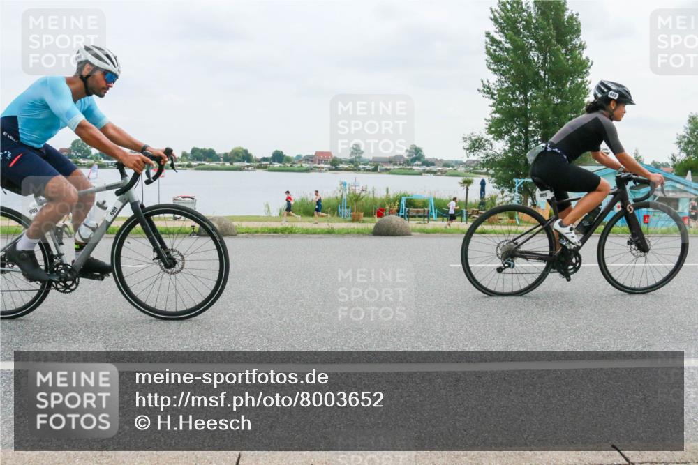 21.06.2025 - 27. Vierlanden-Triathlon H.Heesch http://msf.ph/oto/8003652 15.06.2025 12:52:01 Radfahren 699, 885 meine-sportfotos.de