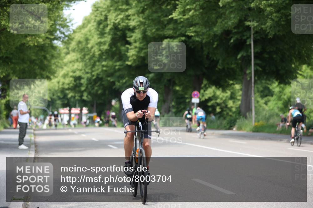 15.06.2025 - 7 Türme Triathlon Yannick Fuchs http://msf.ph/oto/8003704 15.06.2025 13:17:03 Radfahren 366, 563, 583, 706, 1039, 1188 meine-sportfotos.de