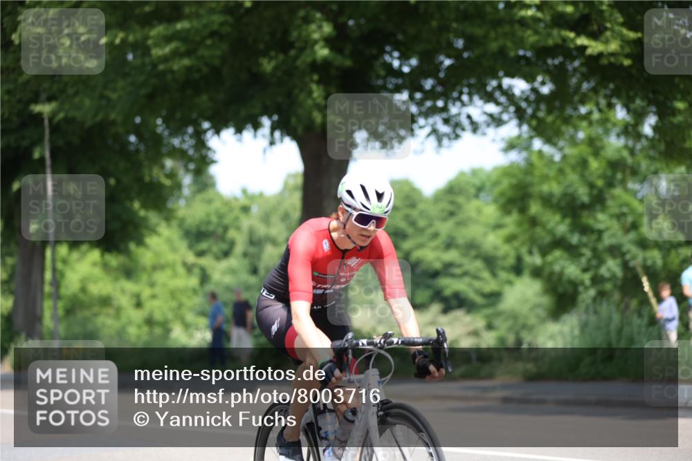 15.06.2025 - 7 Türme Triathlon Yannick Fuchs http://msf.ph/oto/8003716 15.06.2025 12:34:06 Radfahren 243 meine-sportfotos.de