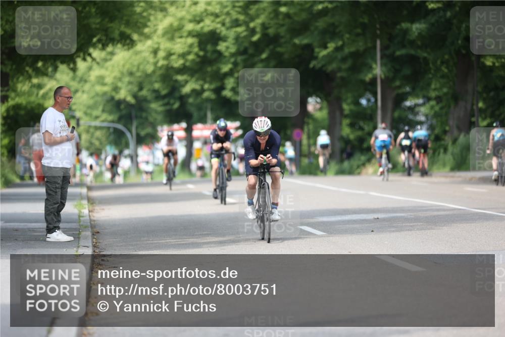 15.06.2025 - 7 Türme Triathlon Yannick Fuchs http://msf.ph/oto/8003751 15.06.2025 13:17:07 Radfahren 445, 563, 566, 893, 1039, 1062 meine-sportfotos.de