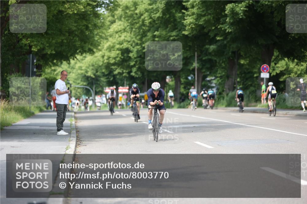 15.06.2025 - 7 Türme Triathlon Yannick Fuchs http://msf.ph/oto/8003770 15.06.2025 13:17:07 Radfahren 445, 563, 566, 893, 1039, 1062 meine-sportfotos.de