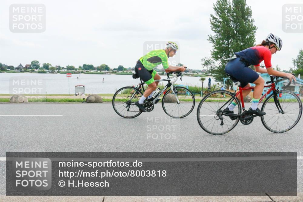 21.06.2025 - 27. Vierlanden-Triathlon H.Heesch http://msf.ph/oto/8003818 15.06.2025 12:54:49 Radfahren 895 meine-sportfotos.de