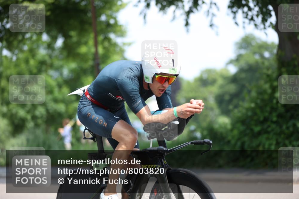 15.06.2025 - 7 Türme Triathlon Yannick Fuchs http://msf.ph/oto/8003820 15.06.2025 12:34:10 Radfahren 243 meine-sportfotos.de