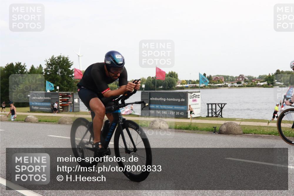 21.06.2025 - 27. Vierlanden-Triathlon H.Heesch http://msf.ph/oto/8003833 15.06.2025 11:52:02 Radfahren 208, 784, 928 meine-sportfotos.de