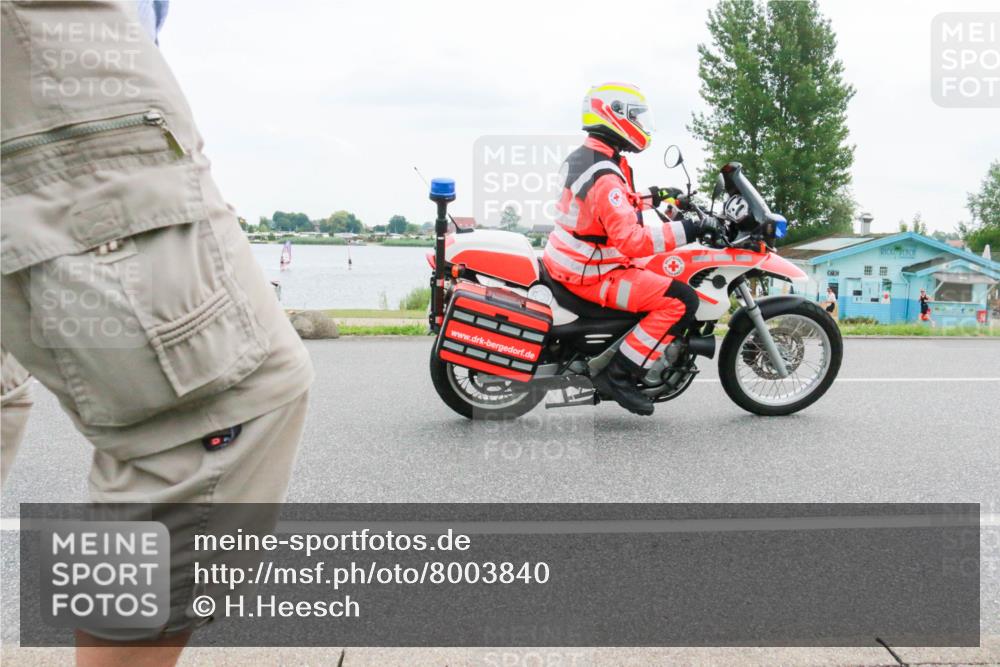 21.06.2025 - 27. Vierlanden-Triathlon H.Heesch http://msf.ph/oto/8003840 15.06.2025 12:55:14 Radfahren  meine-sportfotos.de