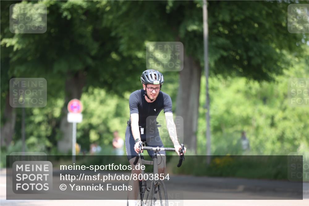 15.06.2025 - 7 Türme Triathlon Yannick Fuchs http://msf.ph/oto/8003854 15.06.2025 12:34:37 Radfahren 258, 334 meine-sportfotos.de