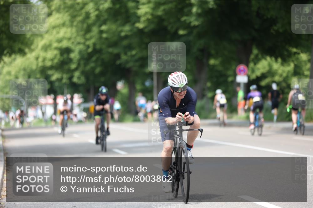 15.06.2025 - 7 Türme Triathlon Yannick Fuchs http://msf.ph/oto/8003862 15.06.2025 13:17:08 Radfahren 445, 563, 566, 893, 1039, 1062 meine-sportfotos.de