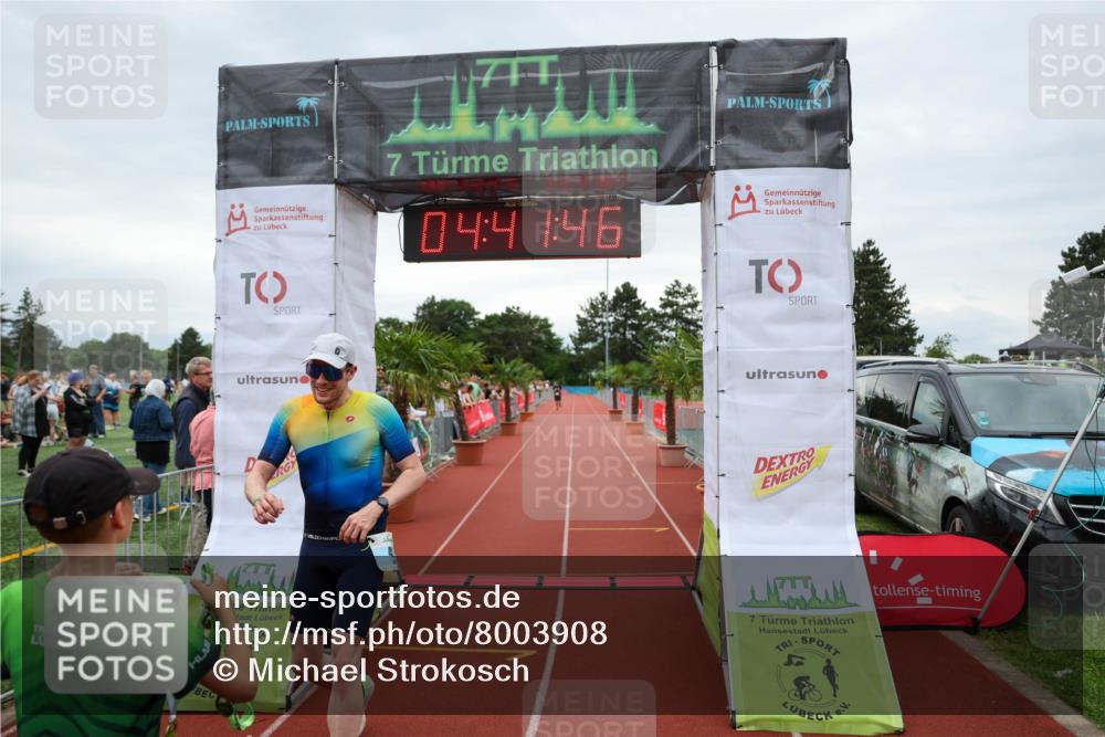 15.06.2025 - 7 Türme Triathlon Michael Strokosch http://msf.ph/oto/8003908 15.06.2025 14:41:46 Ziel 456 meine-sportfotos.de