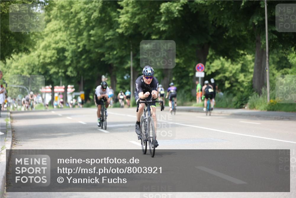15.06.2025 - 7 Türme Triathlon Yannick Fuchs http://msf.ph/oto/8003921 15.06.2025 13:17:10 Radfahren 397, 445, 566, 756, 893, 1039, 1062 meine-sportfotos.de