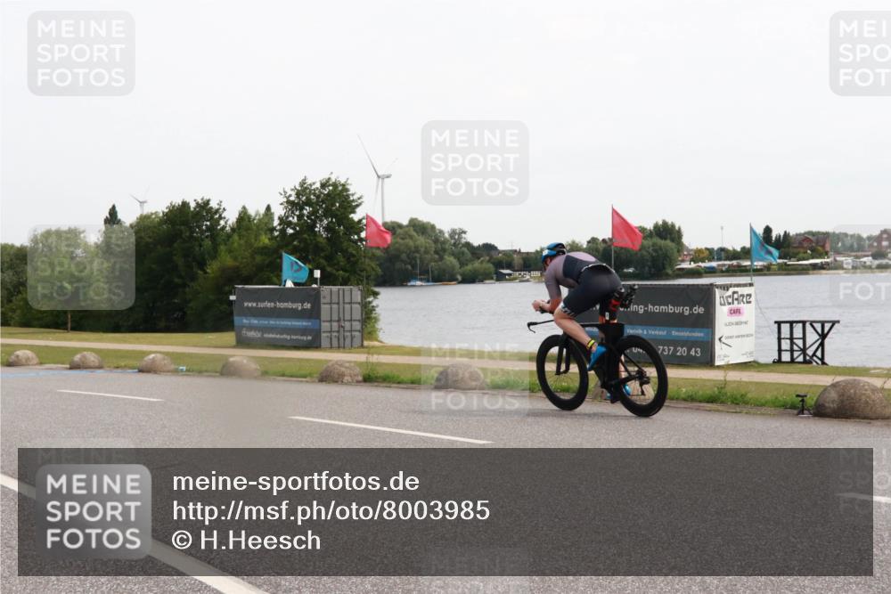 15.06.2025 - 27. Vierlanden-Triathlon H.Heesch http://msf.ph/oto/8003985 15.06.2025 10:31:23 Radfahren 2, 178, 255, 267, 335, 578 meine-sportfotos.de