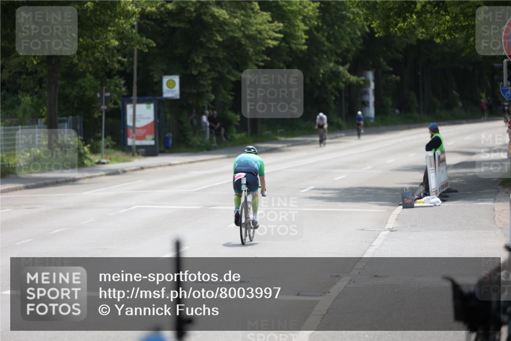 15.06.2025 - 7 Türme Triathlon Yannick Fuchs http://msf.ph/oto/8003997 15.06.2025 12:34:55 Radfahren 213, 338, 383 meine-sportfotos.de