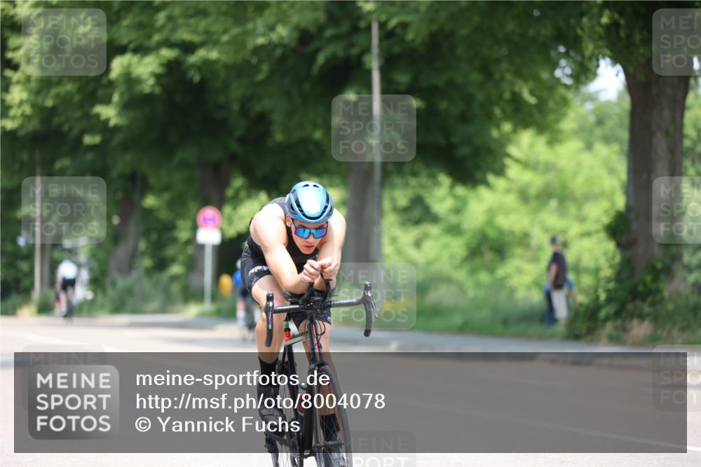 15.06.2025 - 7 Türme Triathlon Yannick Fuchs http://msf.ph/oto/8004078 15.06.2025 12:35:16 Radfahren 281, 652 meine-sportfotos.de