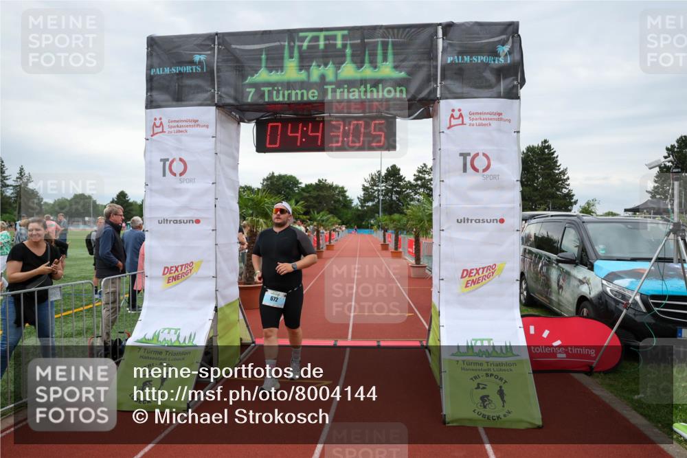 15.06.2025 - 7 Türme Triathlon Michael Strokosch http://msf.ph/oto/8004144 15.06.2025 14:43:05 Ziel 672 meine-sportfotos.de