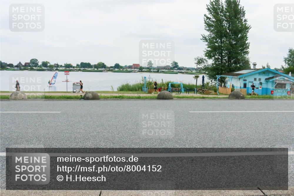21.06.2025 - 27. Vierlanden-Triathlon H.Heesch http://msf.ph/oto/8004152 15.06.2025 12:58:16 Radfahren 1125 meine-sportfotos.de