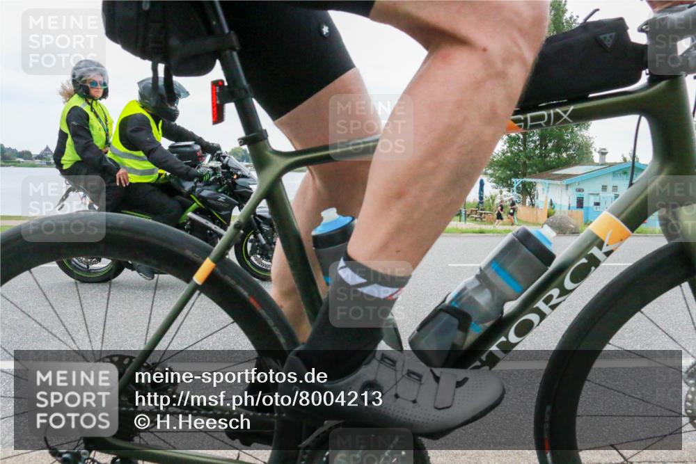 21.06.2025 - 27. Vierlanden-Triathlon H.Heesch http://msf.ph/oto/8004213 15.06.2025 12:58:36 Radfahren 1127 meine-sportfotos.de