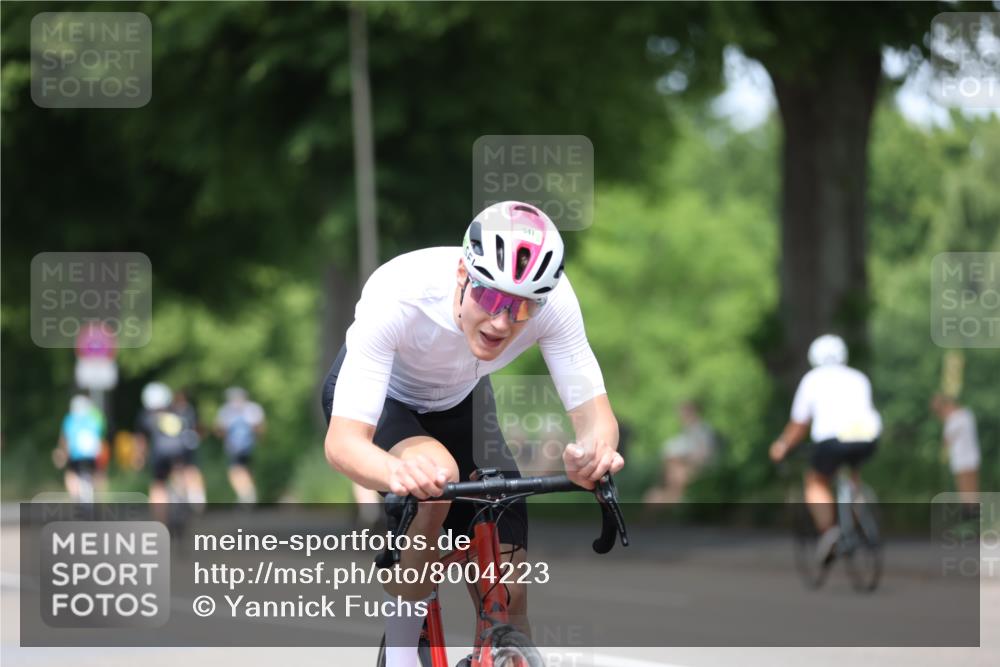 15.06.2025 - 7 Türme Triathlon Yannick Fuchs http://msf.ph/oto/8004223 15.06.2025 13:17:18 Radfahren 397, 541, 756, 819, 823 meine-sportfotos.de