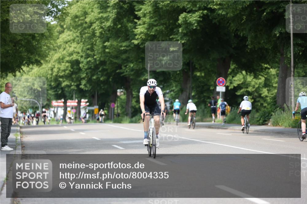 15.06.2025 - 7 Türme Triathlon Yannick Fuchs http://msf.ph/oto/8004335 15.06.2025 13:17:21 Radfahren 541, 819, 823 meine-sportfotos.de