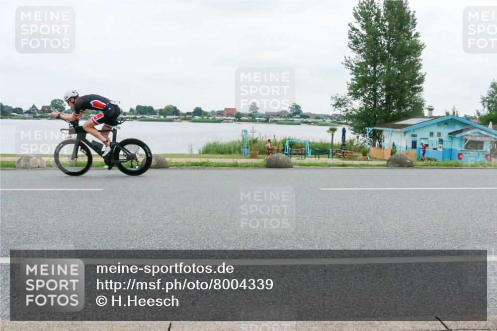 21.06.2025 - 27. Vierlanden-Triathlon H.Heesch http://msf.ph/oto/8004339 15.06.2025 12:58:50 Radfahren 1102, 1114, 1145, 1158 meine-sportfotos.de