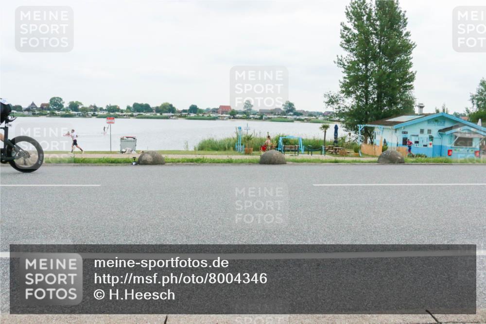 21.06.2025 - 27. Vierlanden-Triathlon H.Heesch http://msf.ph/oto/8004346 15.06.2025 12:58:50 Radfahren 1102, 1114, 1145, 1158 meine-sportfotos.de