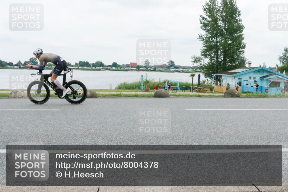 21.06.2025 - 27. Vierlanden-Triathlon H.Heesch http://msf.ph/oto/8004378 15.06.2025 12:58:53 Radfahren 1102, 1124, 1145, 1158 meine-sportfotos.de