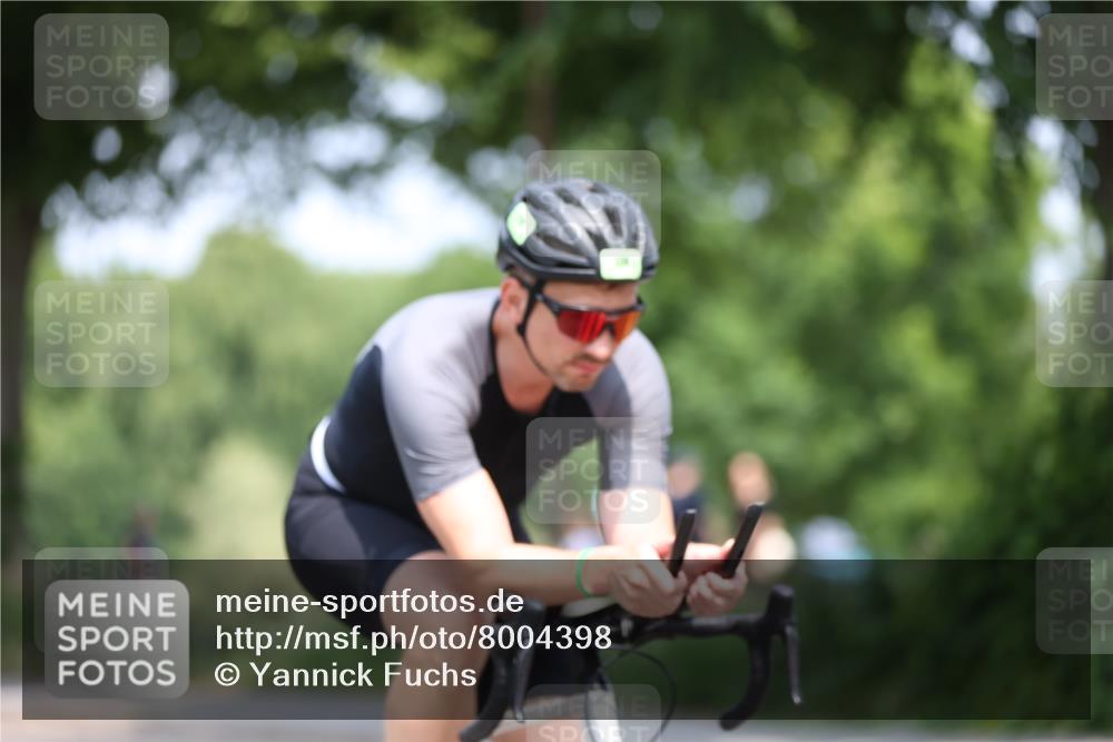 15.06.2025 - 7 Türme Triathlon Yannick Fuchs http://msf.ph/oto/8004398 15.06.2025 12:36:00 Radfahren 228, 243, 333 meine-sportfotos.de