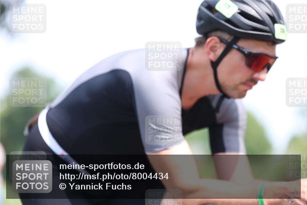 15.06.2025 - 7 Türme Triathlon Yannick Fuchs http://msf.ph/oto/8004434 15.06.2025 12:36:01 Radfahren 228, 243, 333 meine-sportfotos.de