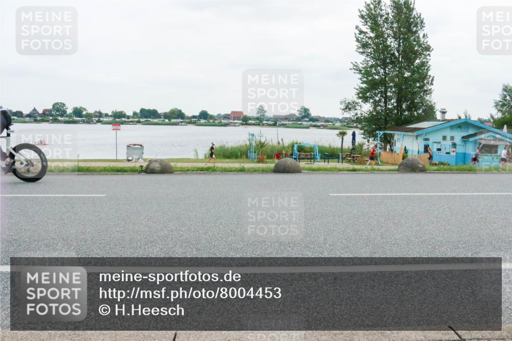 21.06.2025 - 27. Vierlanden-Triathlon H.Heesch http://msf.ph/oto/8004453 15.06.2025 12:59:22 Radfahren 1053, 1054, 1055, 1056, 1103, 1153 meine-sportfotos.de