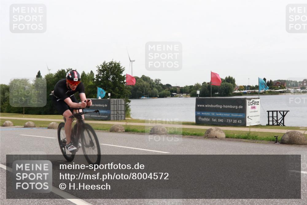 15.06.2025 - 27. Vierlanden-Triathlon H.Heesch http://msf.ph/oto/8004572 15.06.2025 10:36:00 Radfahren 87, 300, 390 meine-sportfotos.de