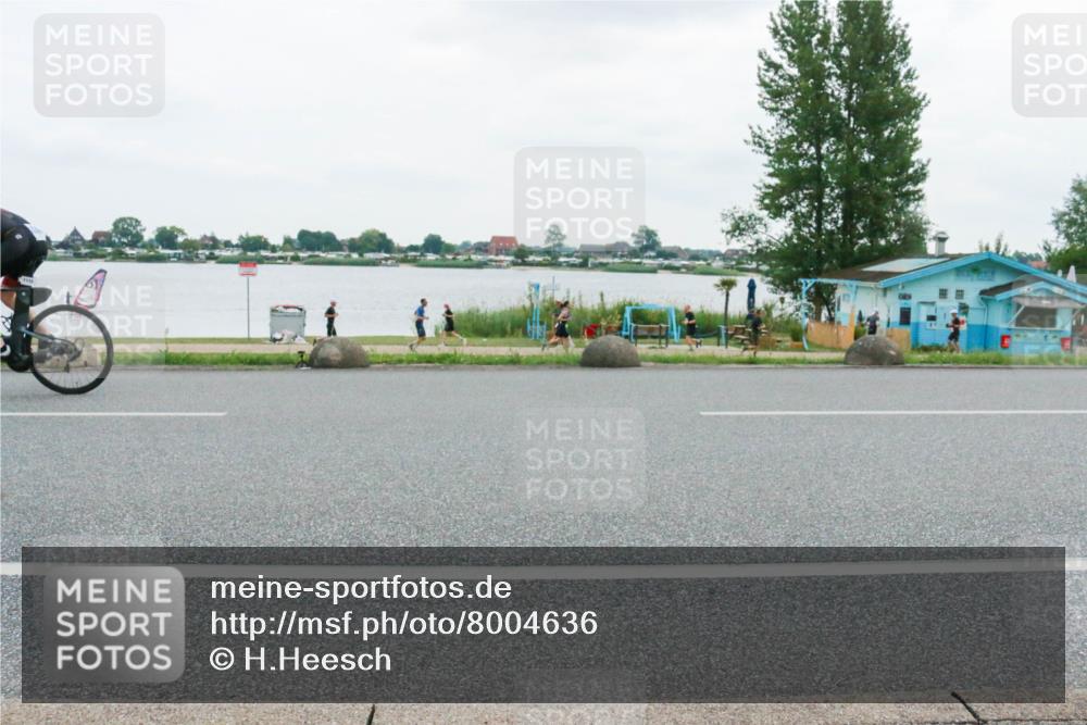 21.06.2025 - 27. Vierlanden-Triathlon H.Heesch http://msf.ph/oto/8004636 15.06.2025 13:00:04 Radfahren 1065, 1066, 1067, 1068, 1115, 1143 meine-sportfotos.de