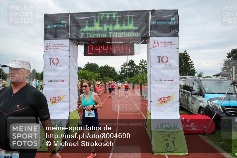 15.06.2025 - 7 Türme Triathlon Michael Strokosch http://msf.ph/oto/8004690 15.06.2025 14:44:45 Ziel 454, 525, 581, 617 meine-sportfotos.de