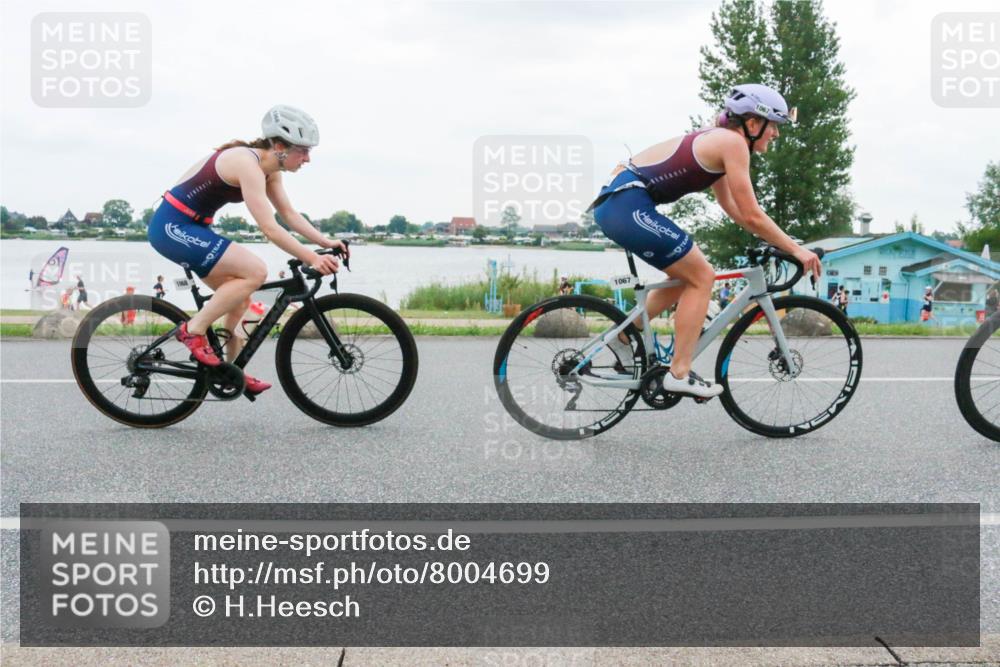 21.06.2025 - 27. Vierlanden-Triathlon H.Heesch http://msf.ph/oto/8004699 15.06.2025 13:00:08 Radfahren 1065, 1066, 1067, 1068, 1115 meine-sportfotos.de